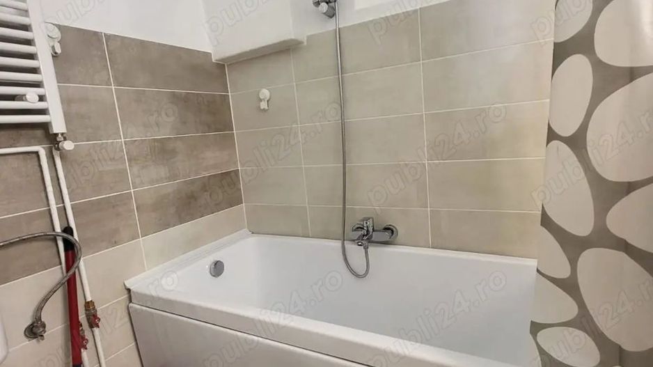 De inchiriat apartament 3 camere in zona Doamana Ghica - Poză 3