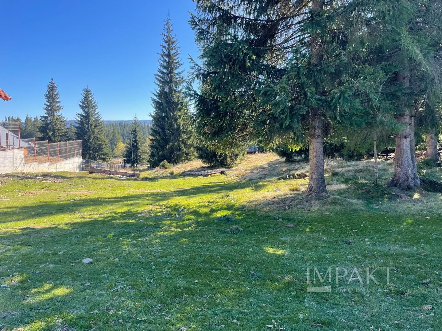 Teren Intravilan de 3300 mp de Vanzare in Marisel - Poză 2