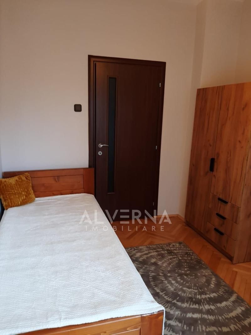 Apartament 3 camere | 70 mp | balcon | parcare | zona centrala - Poză 3