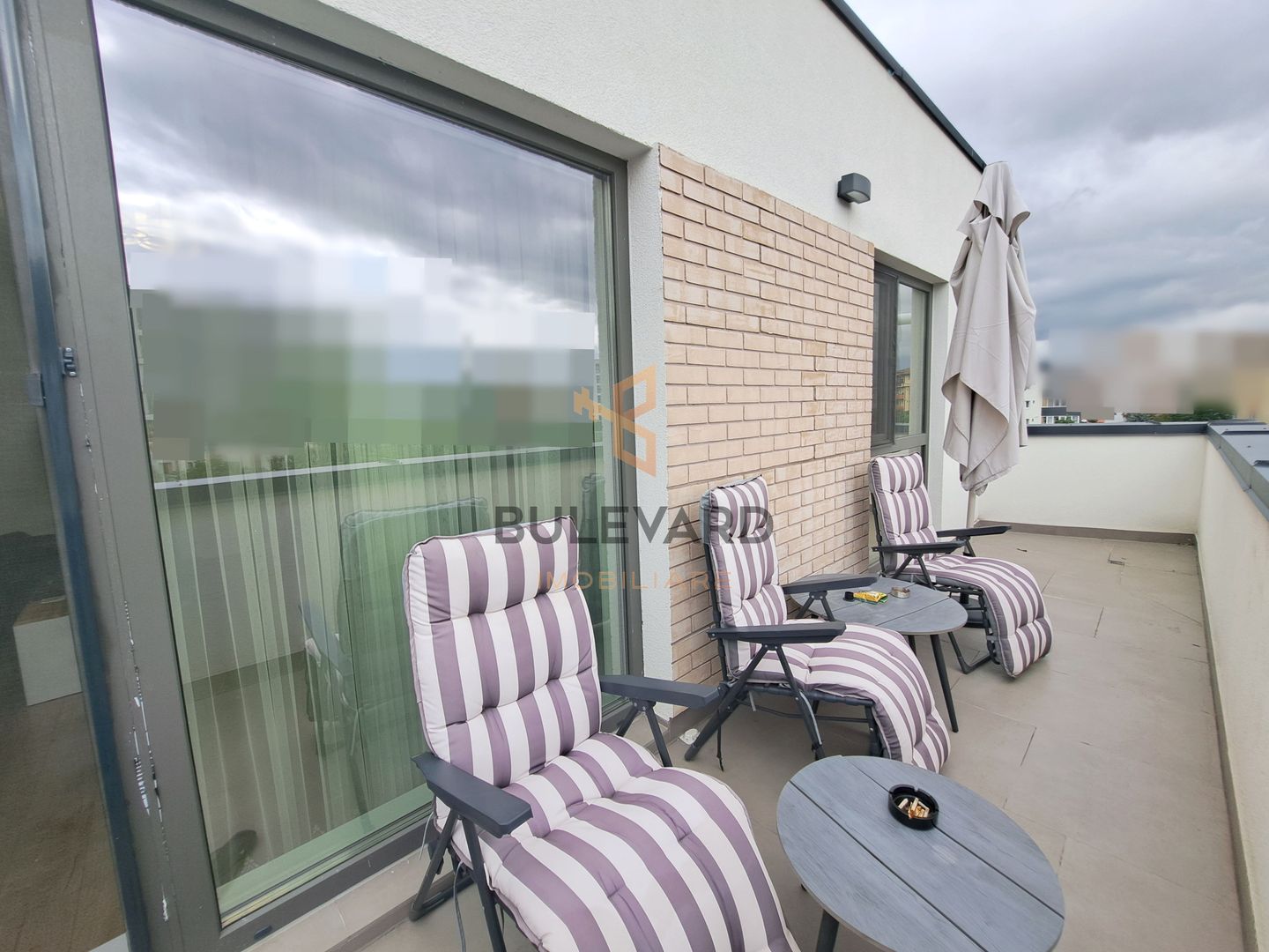 Apartament 2 camere, terasa de 15 mp, Centru! - Poză 1