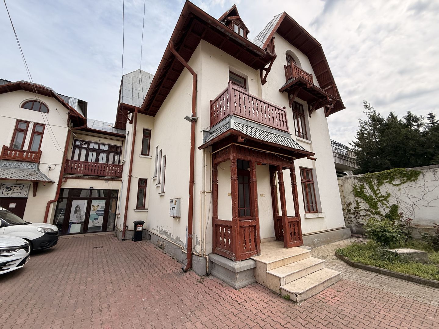 Vila Ultracentrala Monument Istoric restaurat - 12 locuri parcare - Poză 2