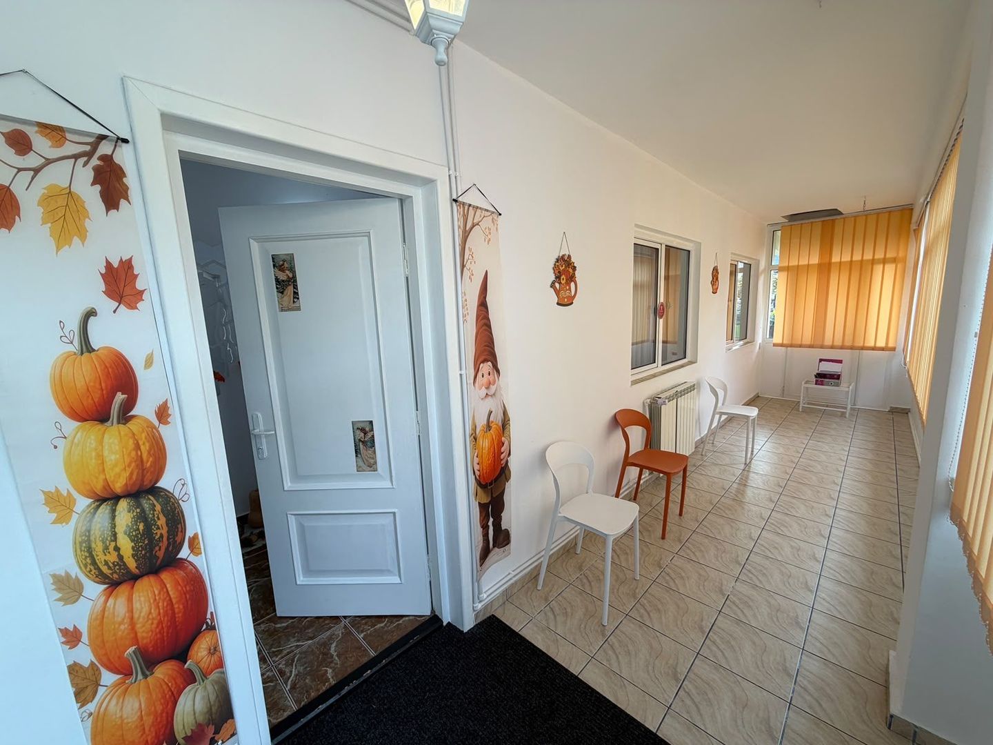 CASA INDIVIDUALA- DOBROESTI, TEREN 350 MP, CENTRALA, MODERN COMIS 0% - Poză 9