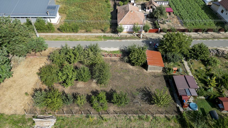 Teren intravilan localitatea Iratoșu - Poză 10