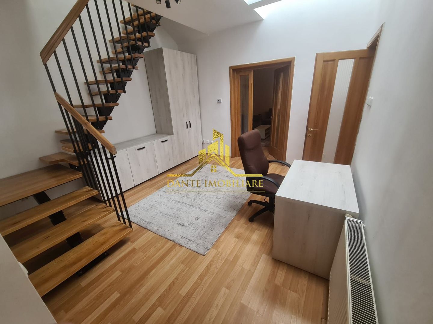 Casa individuala, mobilat modern, zona Grigorescu, curte, parcare - Poză 22