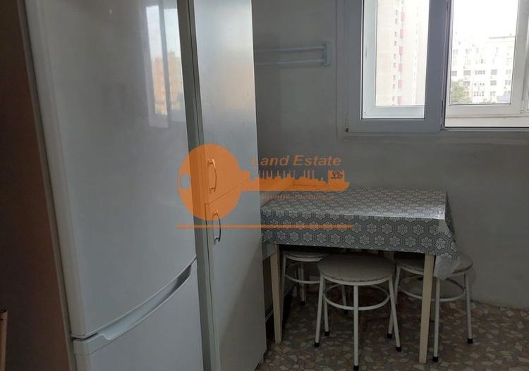 Apartament cu 3 camere in zona Rahova - Poză 3