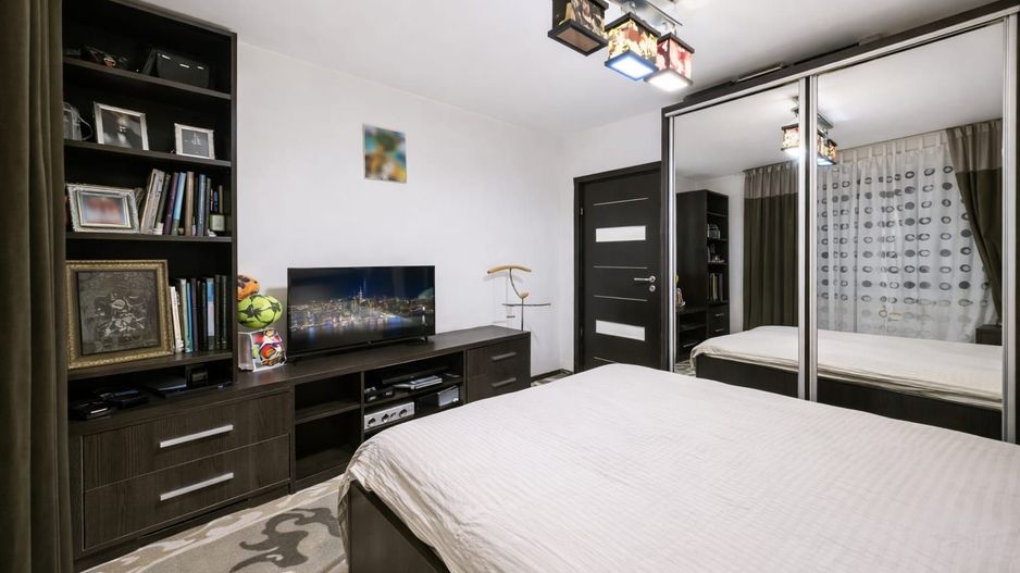 Apartament 4 camere de vanzare Dristor - Poză 3