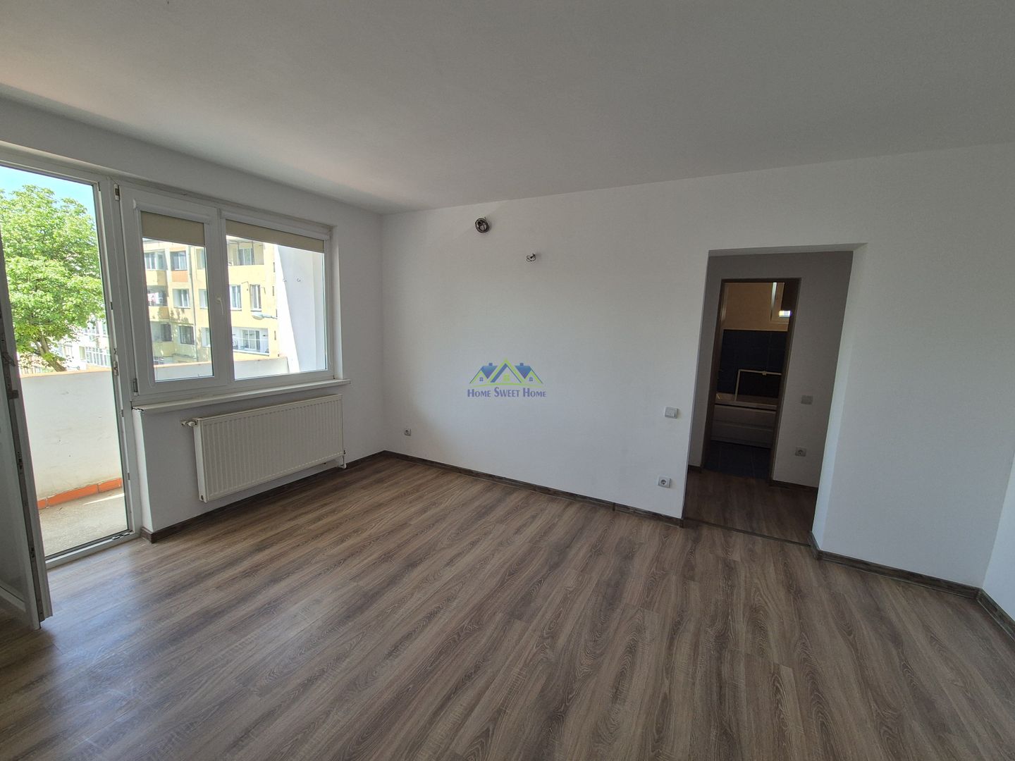 Vand apartament 3 camere, zona Profi(M3), et. 3/4, semi, 55mp, balcon - Poză 5