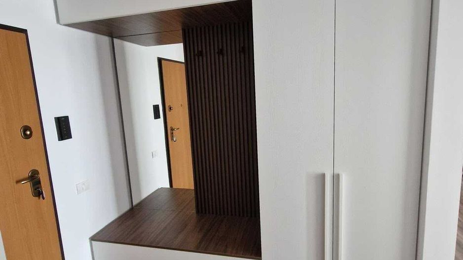 Proprietar inchiriez apartament 2 camera decomandat si loc de parcare - Poză 4
