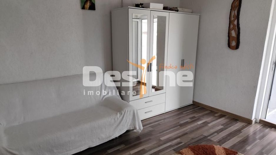 Casa Baicoi Central 125 mp s.u. 1364 mp teren. - Poză 6
