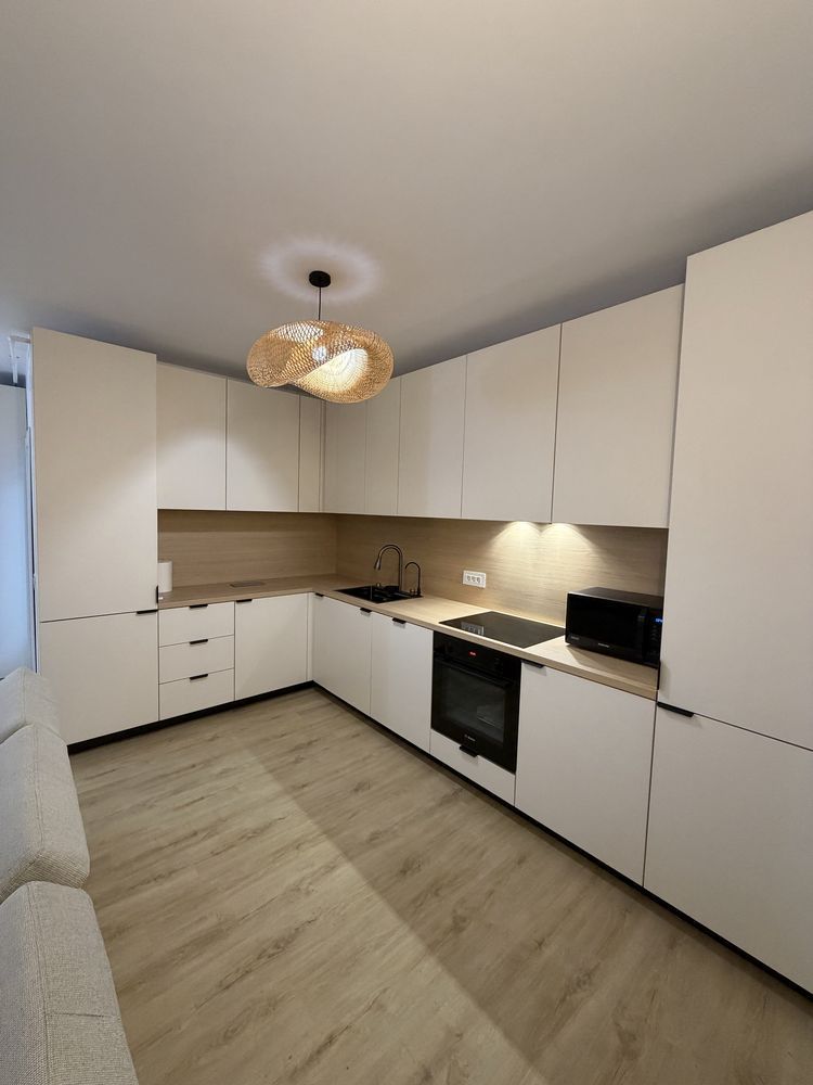 Prima inchiriere 3 camere Prima Vista + loc subteran inclus - Poză 1