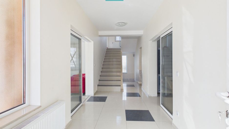 Casă individuală de închiriat – Moșnița Nouă - Poză 1