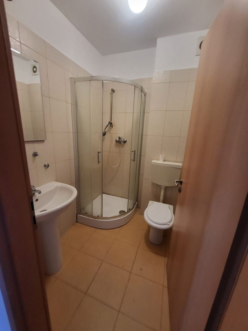 Ap 4 camere Dna Ghica Plaza, 2 locuri parcare, se accepta persoane straine,140mp - Poză 4