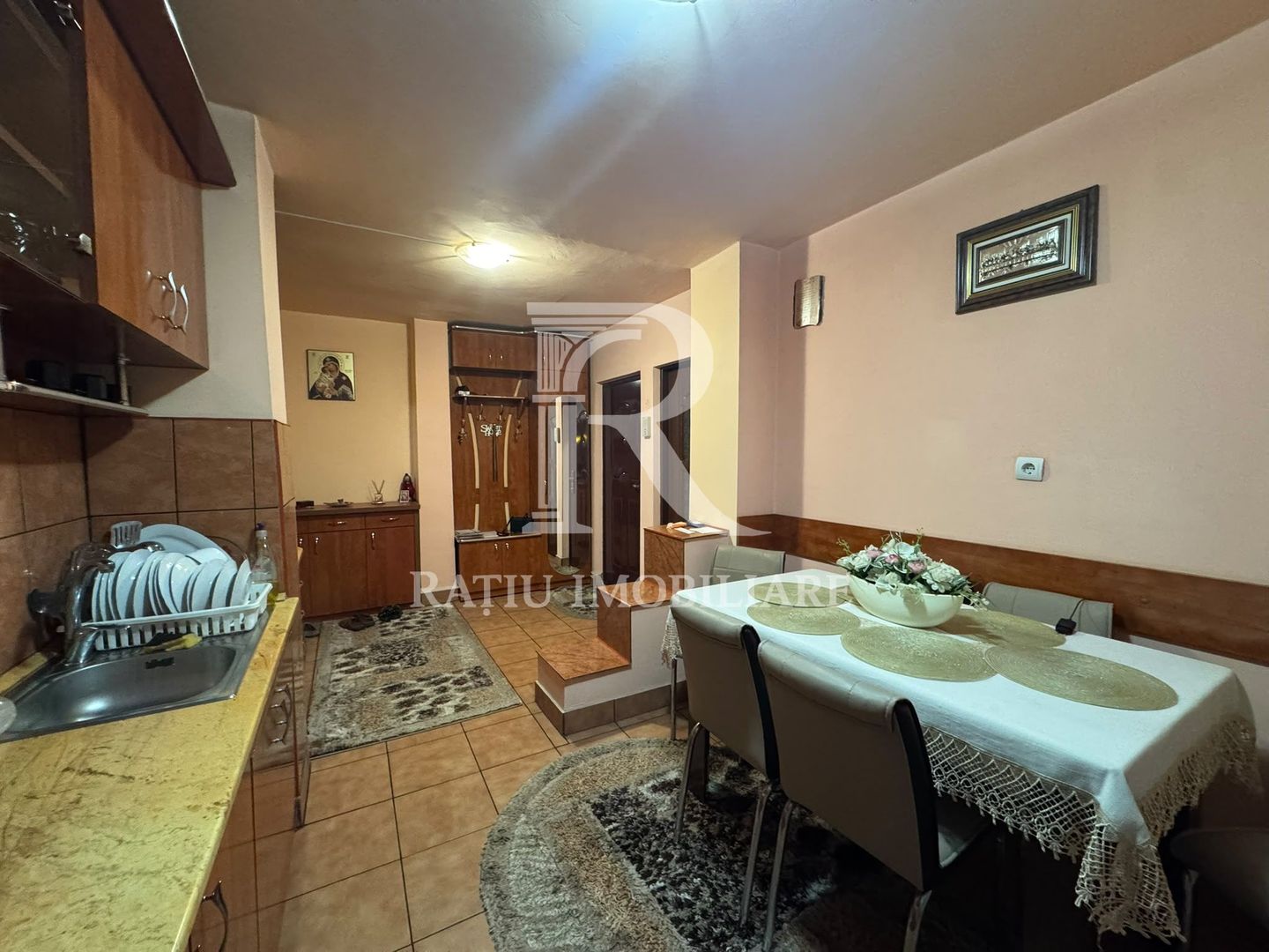 De inchiriat | Apartament cu 3 camere | Oradea - Poză 1