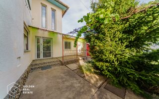 Vila superba, P+E,  Cuvin, 9 camere, 200 mp si teren 1300 mp plus anexa 3 camere - Poză 29