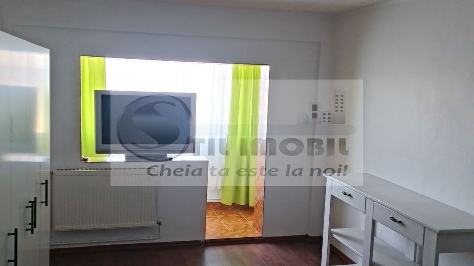 Ap 2 camere decomandat– 57 mp, Etaj 10, Renovat - 370 Euro - Poză 1