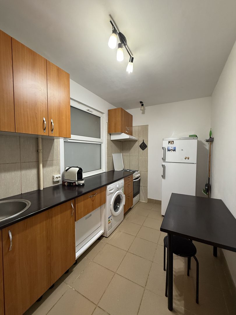 Apartament 2 camere de închiriat — Bd. Dimitrie Cantemir, Sector 4 - Poză 1