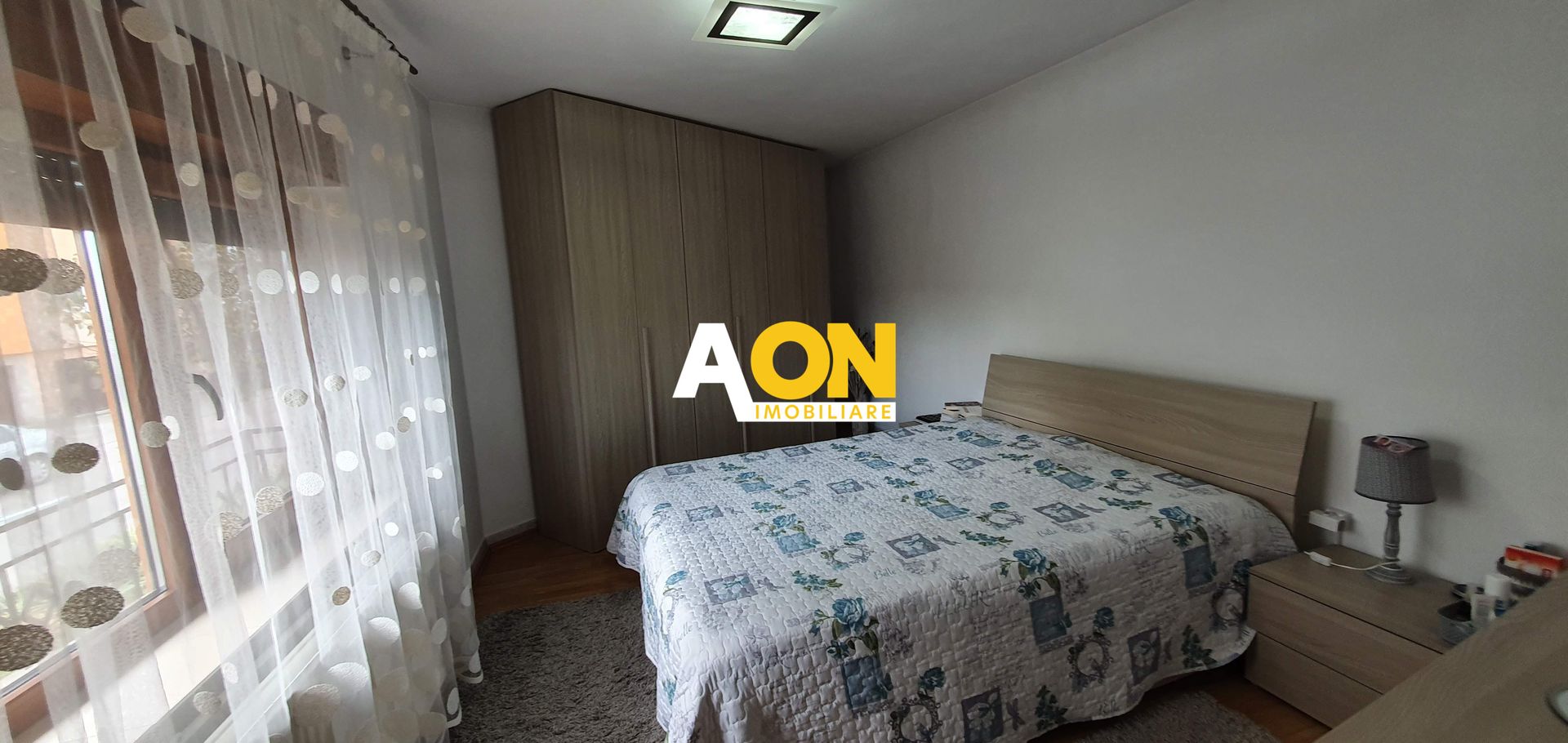 Casa cu 7 camere, 2 spatii comerciale, pretabila pt. birouri, Centru - Poză 9