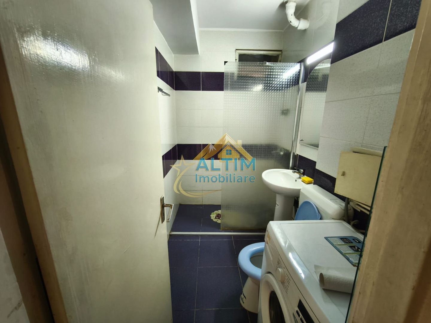 De vânzare - Apartament 2 camere, central, zona Patria - Poză 5