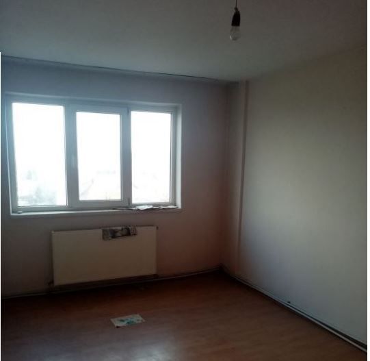 Apartament 3 camere Onesti - Poză 3