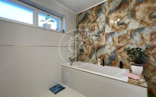 Casa de vanzare cu 10 camere in Santandrei, Bihor - Poză 42