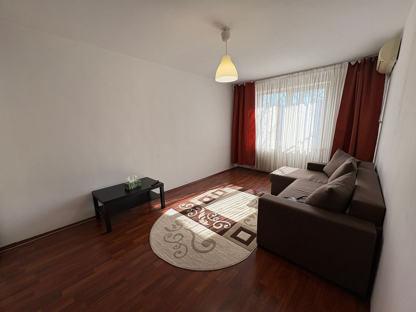 AP. 2 CAMERE P-TA SUDULUI, BUCATARIE INCHISA, MOBILAT, METROU 6 MINUTE - Poză 3