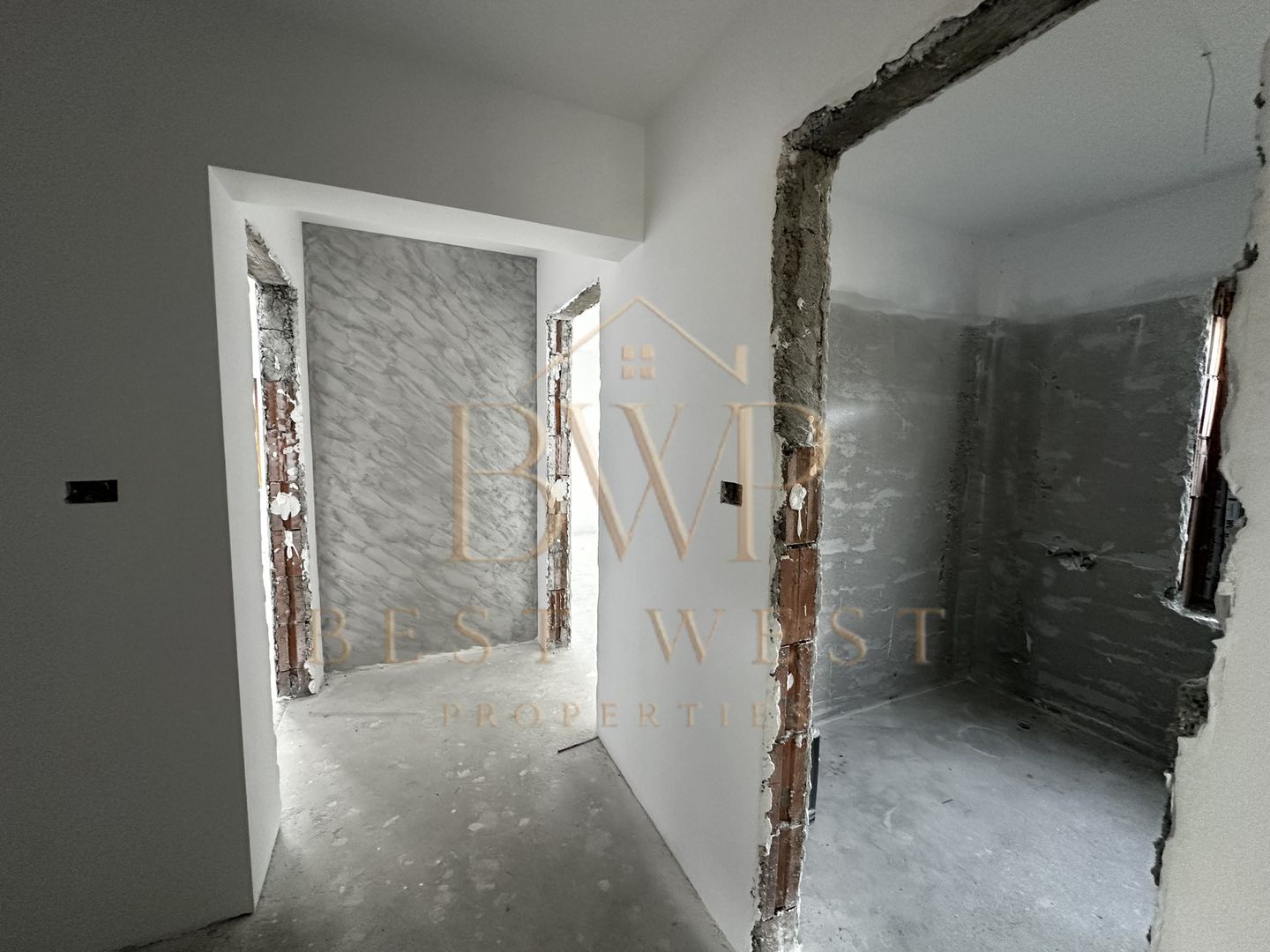 Duplex, 4 dormitoare, Mosnita, drum asfaltat, toate utilitățile - Poză 10