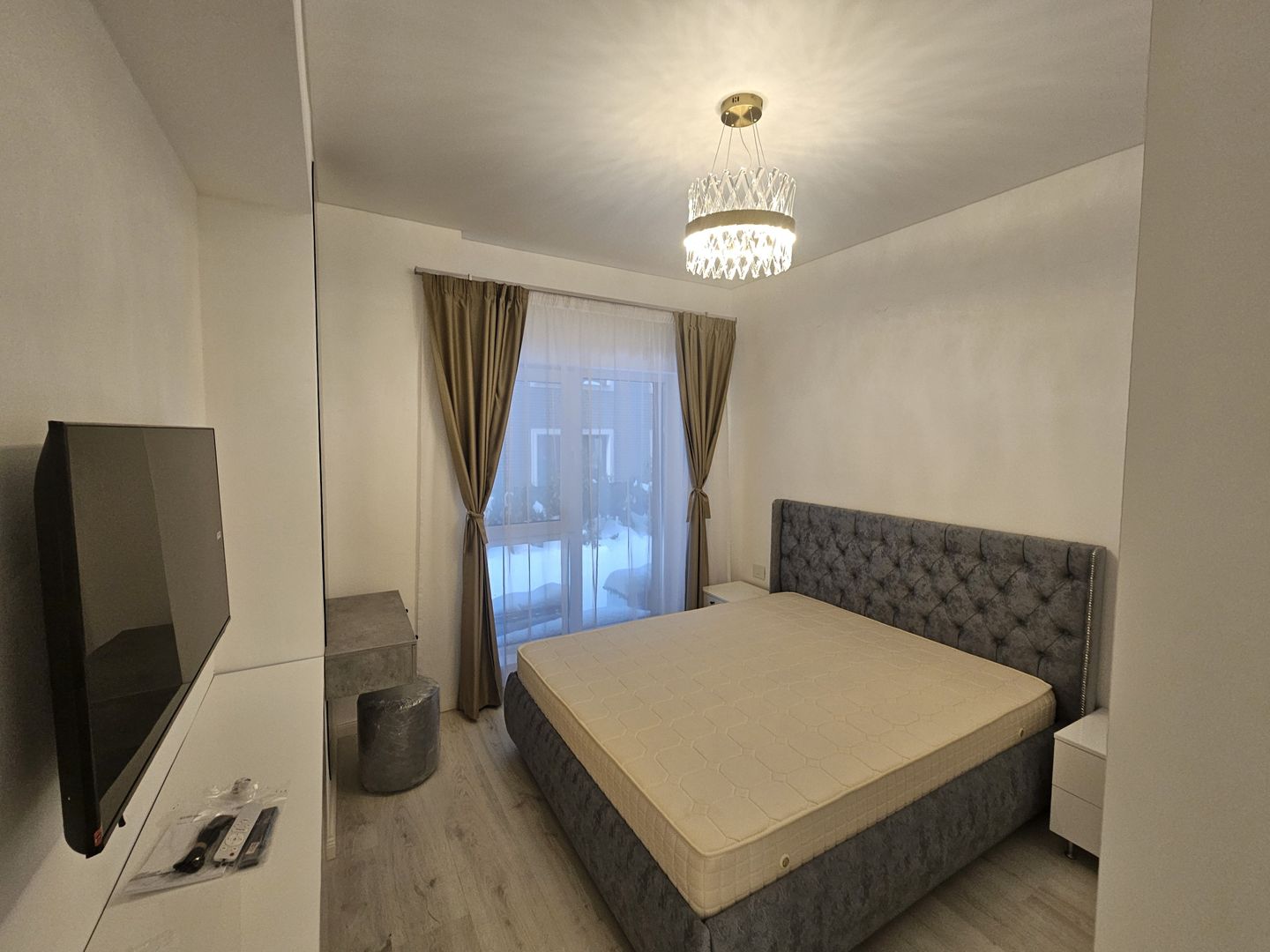 PRIMA INCHIRIERE Apart 2 cam cu terasa 12 mp si loc de pacare AMBIANCE - Poză 12