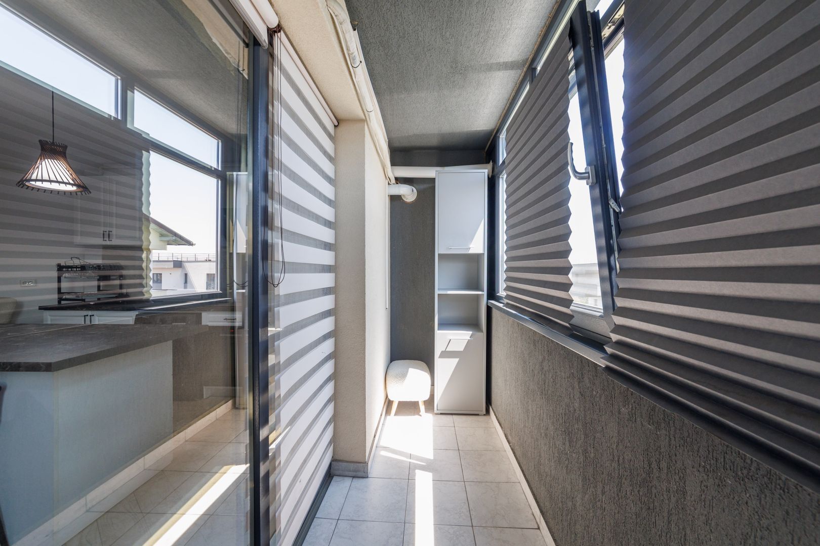 Apartament modern, 66 mp, 3 camere – zona Hermes Nord - Poză 19