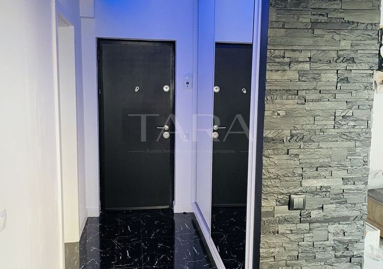 Apartament cu 2 camere de vanzare zona Vest - Poză 3