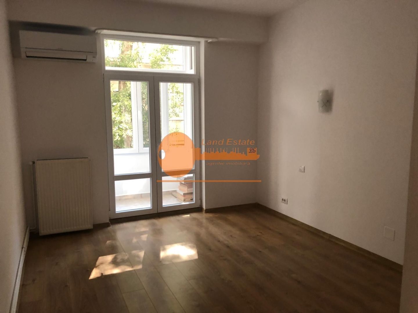 3 camere langa metrou Piata Romana - Poză 3