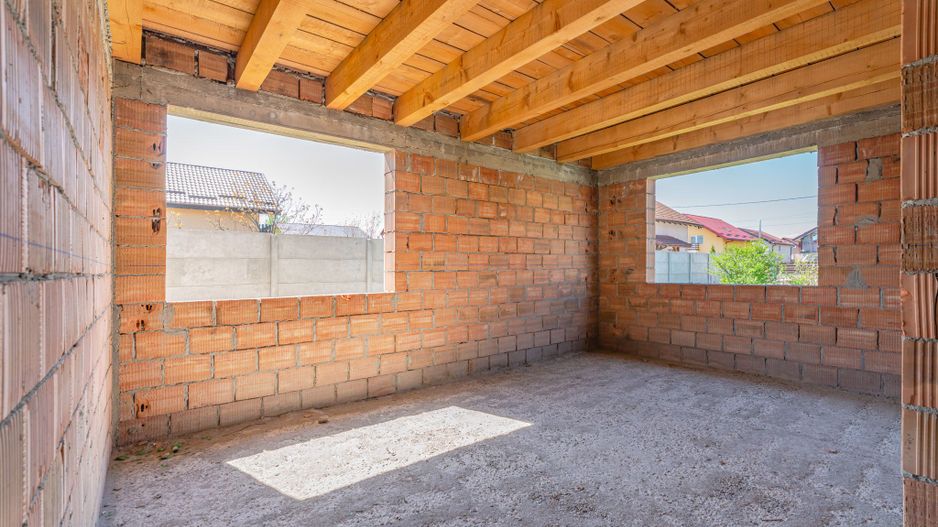 Oportunitate Casă la Roșu în Harman – Ideală pentru Personalizare - Poză 9