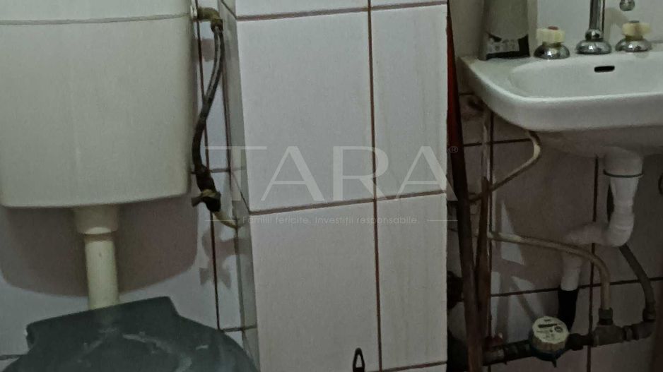 De vanzare apartament 3 camere Manastur,  zona Piata Flora - Poză 7