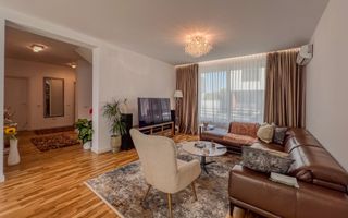 Vilă individuală elegantă, complet mobilată și utilată, lângă parcul și pădurea din Corbeanca - Poză 1