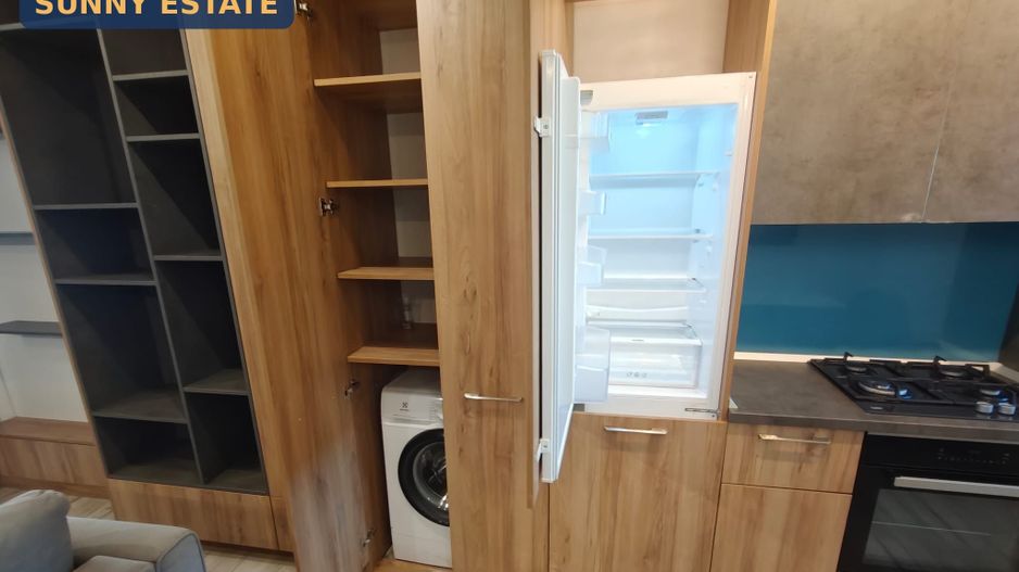 DE VÂNZARE — 2 CAMERE MOBILAT, B-DUL MAMAIA, ZONA DELFINARIU - Poză 6
