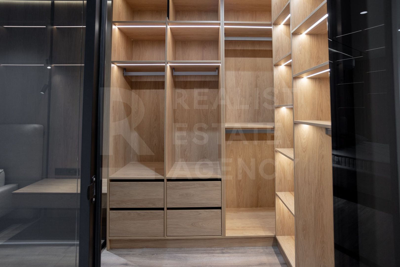 Vânzare, apartament, 2 odăi + living, str. Tricolorului, Centru - Poză 17