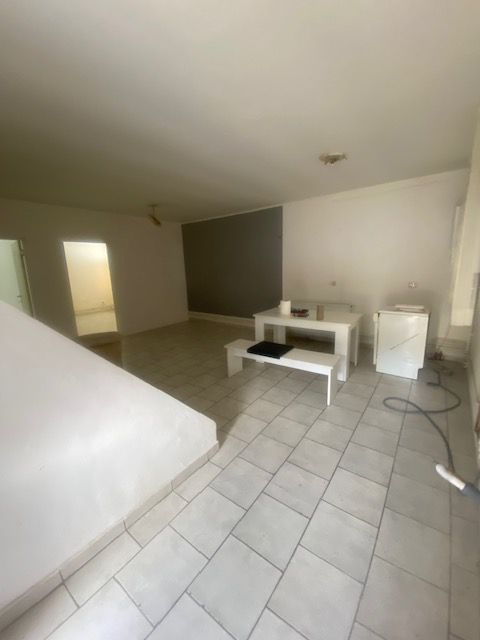 SPATIU COMERCIAL CU MULTIPLE DESTINATII CENTRAL - Poză 22