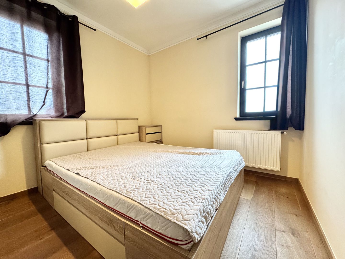 Spațiu, lumină și liniște – 2 Camere în zona Ronat - Poză 12