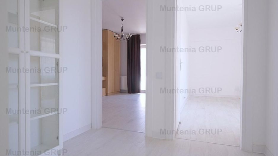 Aviatorilor - Uruguay, super penthouse, 4 camere, etaj 4 in bloc 2002 - Poză 4