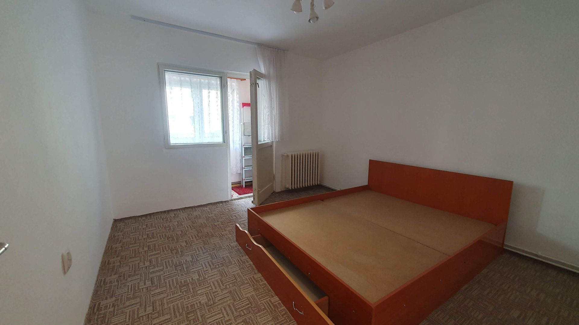 Tractorul zona Cerna, de vanzare apartament 3 camere cf I decomandat - Poză 4