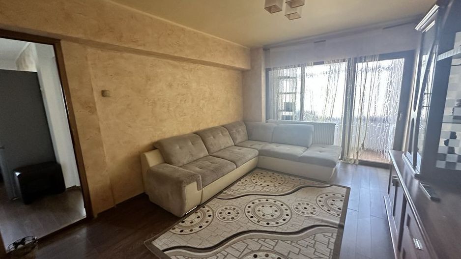 Apartament decomandat Lapus Electroputere Mall - Poză 1
