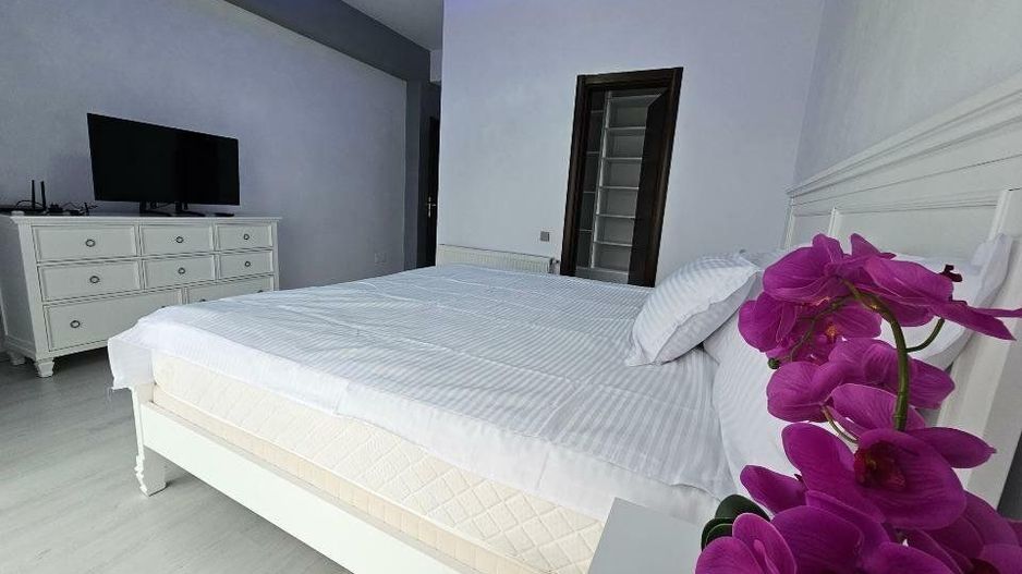 Inchiriez apartament zona Palatul  Parlamentului, Marriott, Catedrala Neamului. - Poză 16