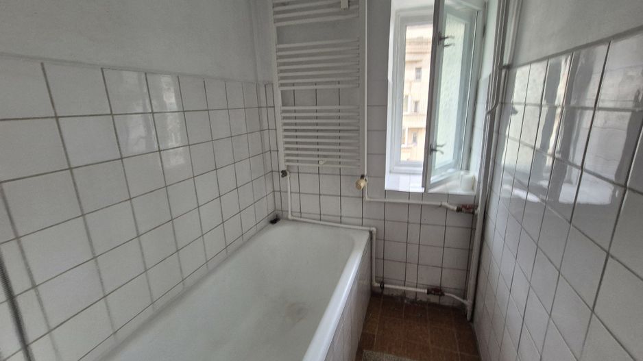 Apartament cu 2 camere - piata Unirii - Poză 7