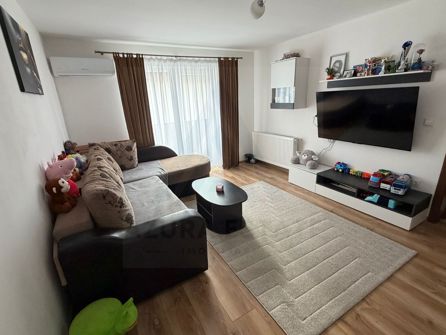 Apartament 2 camere etaj 2 cu 2 balcoane si parcare in Arhitectilor - Poză 1