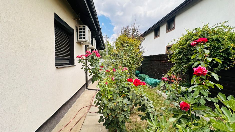 Parter cu structură pentru etaj, curte amenajată și organizare impeca - Poză 9