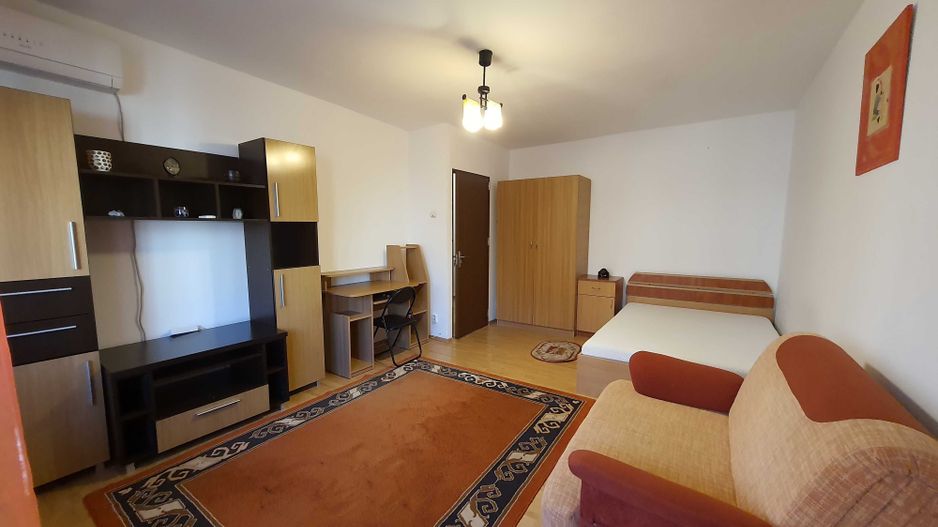 Garsonieră Decomandată cu Balcon | Vitan Mall | 40 m² | 350€ - Poză 1