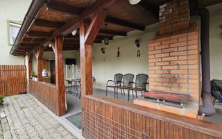 Casa 5 camere 3 bai garaj inchis si teren 700 mp utili in Lazaret - Poză 15