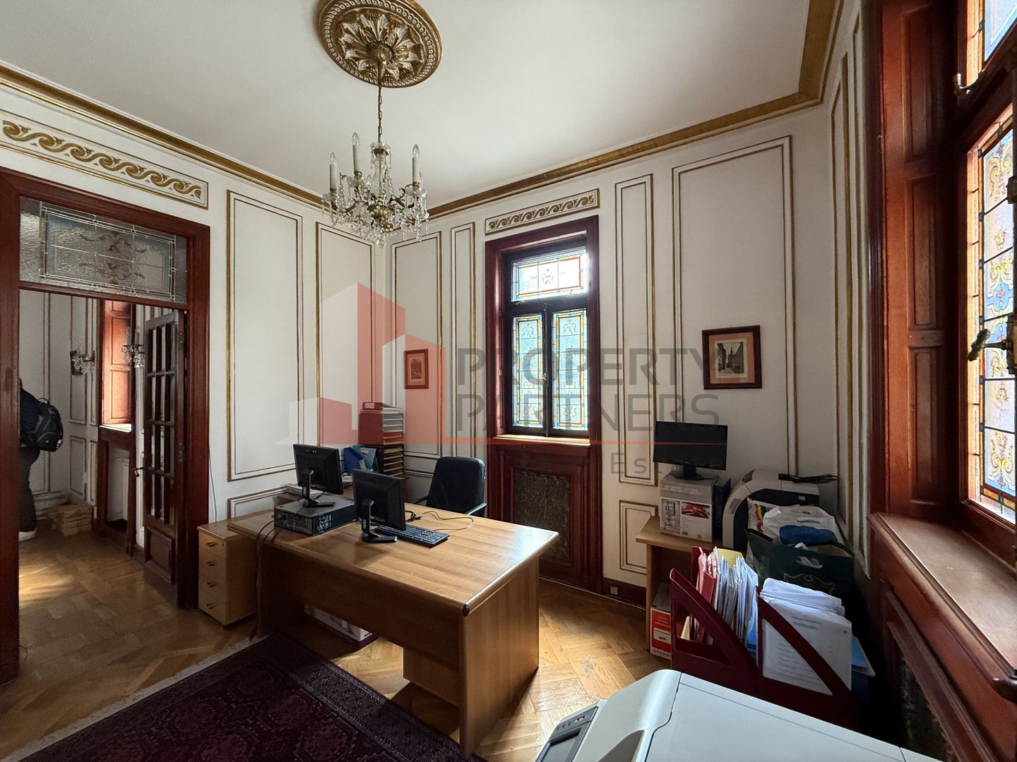 Birouri de inchiriat  200 mp în Palatul Ghica. - Poză 6