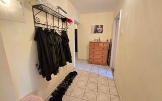 Apartament cu 3 Camere, Etaj Intermediar, Lift, Zonă Ultracentrală - Poză 6