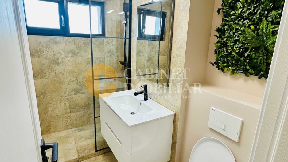 Tatarasi - 3 camere - etaj intermediar - RENOVAT - fara risc - Poză 1