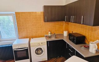 VANZARE  2  APARTAMENTE INDEPENDENTE  INTR-O VILA RENOVATA -144 mp - UNIRII - Poză 6